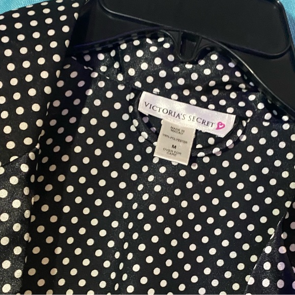 Victoria’s Secret Robe Polka Dots - Picture 4 of 4